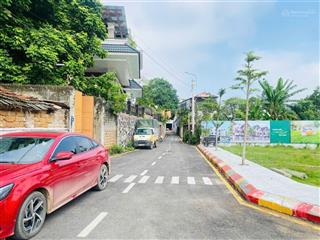 Bán gấp đất hòa lạc trục chính gần đhqg fpt, đón metro 05, dt 100m full thổ cư, sổ đỏ sẵn nhỉnh 2tỷ