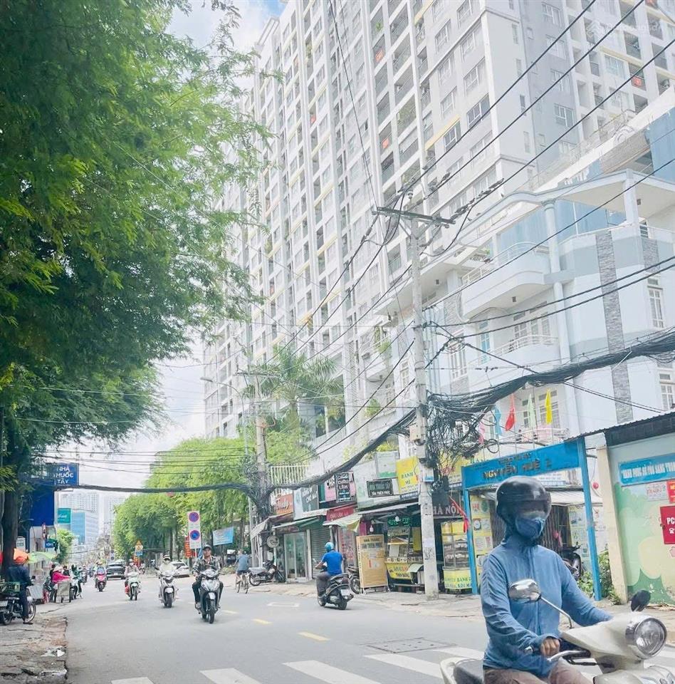 Khu hiếm nhà bán nguyễn khoái
trục đường siêu đẹp phường 2 qu.4
sắp có cầu nguyễn khoái bắc san