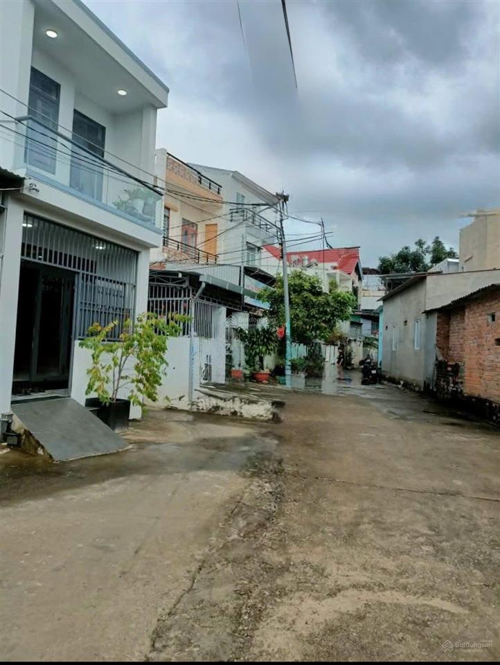 Bán nhà(gần biển)góc 2 mtdt44m22tầng2pnôtô đậu cửavĩnh hoànha trangchỉ 3ty5