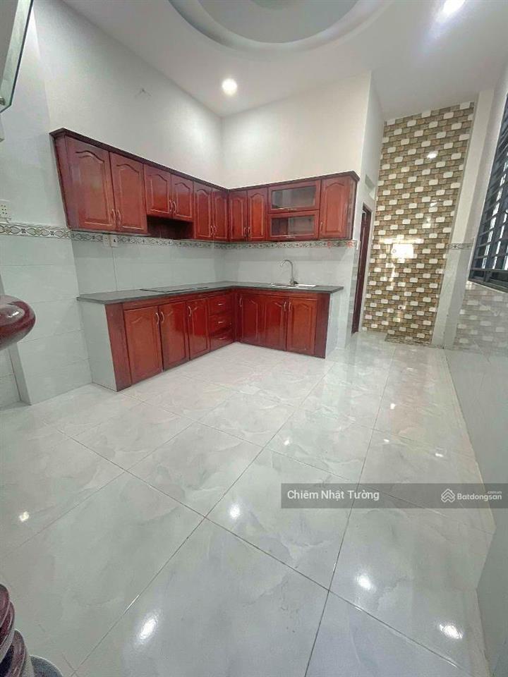 Nhà bán hẻm xe hơi đỗ cửa, 4 tầng kiên cố, 5m x 14m(70m2) giáp tên lửa aeon bình tân, giá 6,1ty tl