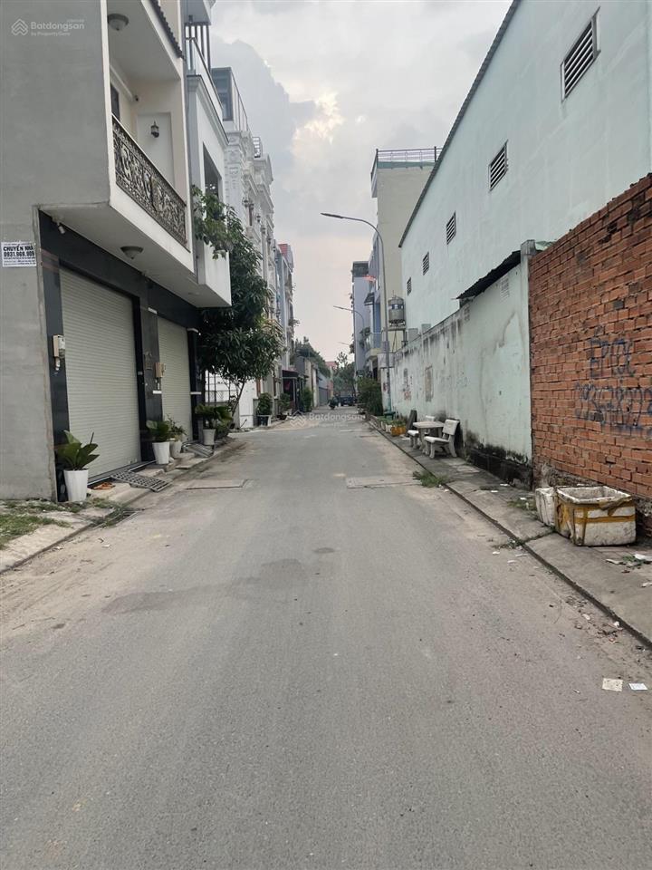 Khu vip biệt thự kdc vĩnh lộc hàng hiếm xe hơi ngủ trong nhà đường trước nhà rộng rãi