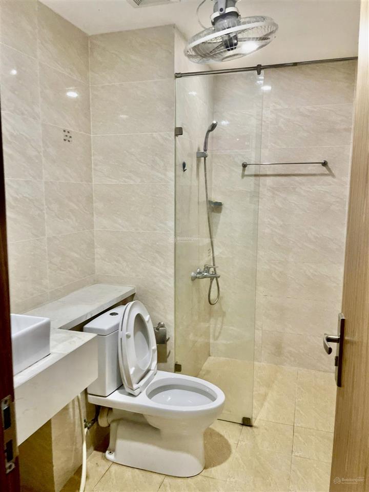 Bán căn chung cư eco green city nguyễn xiển, 81m2, 2 phòng ngủ, 2 vệ sinh, full nội thất, ở ngay