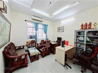 Mặt tiền đường 20m, tttm aeon q8, nhà 4 tầng, 4 dài 20m.