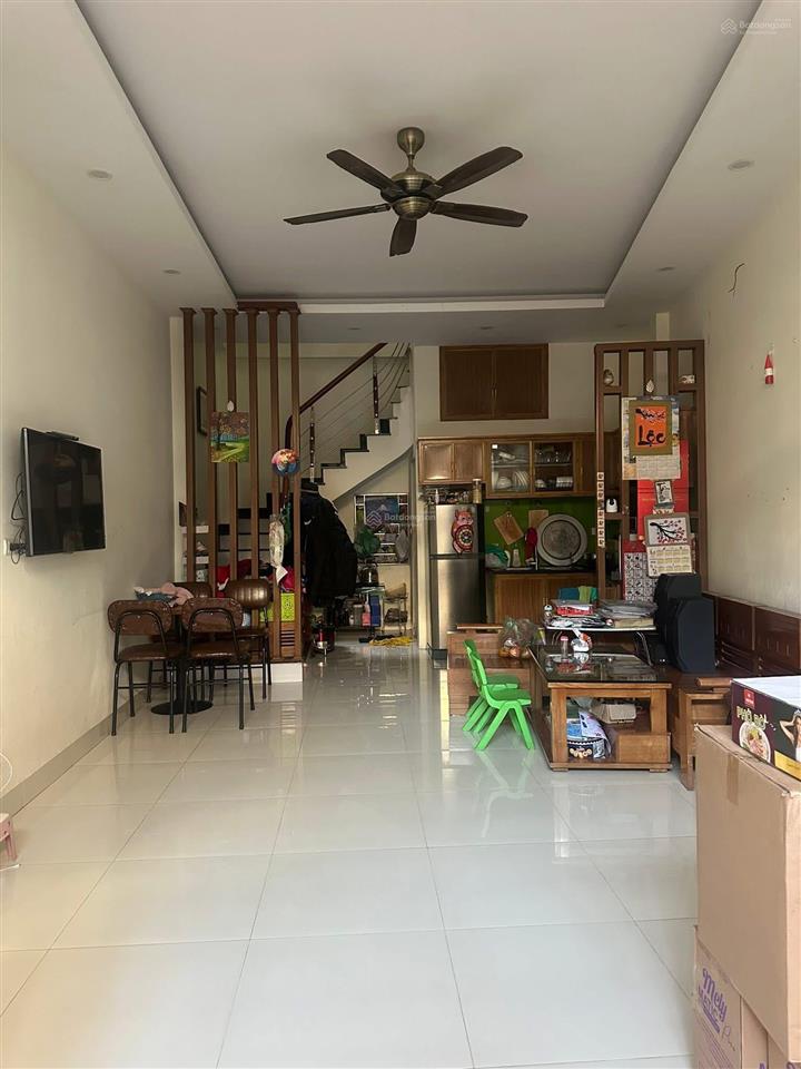 Bán nhà 3 tầng oto đỗ cửa tứ hiêp. nhà dân xây. chỉ 6.1x tỷ