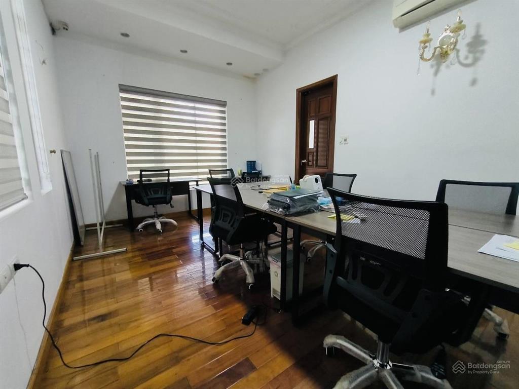 Toà văn phòng có 102 nguyễn thị định! thang máy, ô tô tránh, vỉa hè, thông kinh doanh. 68m2*6t