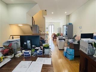 Toà văn phòng có 102 nguyễn thị định! thang máy, ô tô tránh, vỉa hè, thông kinh doanh. 68m*6t