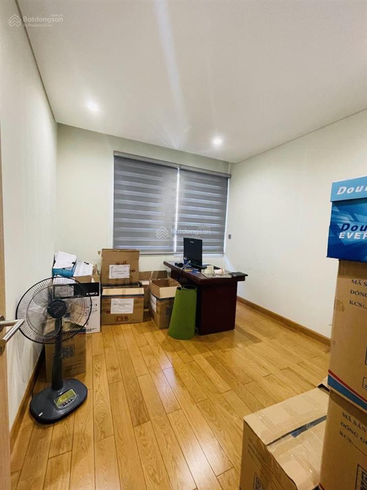 Toà văn phòng có 102 nguyễn thị định! thang máy, ô tô tránh, vỉa hè, thông kinh doanh. 68m2*6t