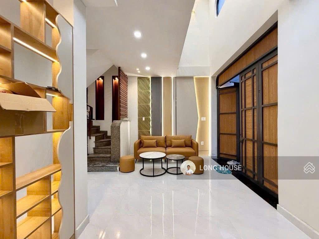 Nhà đẹp 5 tầng, vừa ở vừa kinh doanh ngay sau đh hutech p.25 bình thạnh