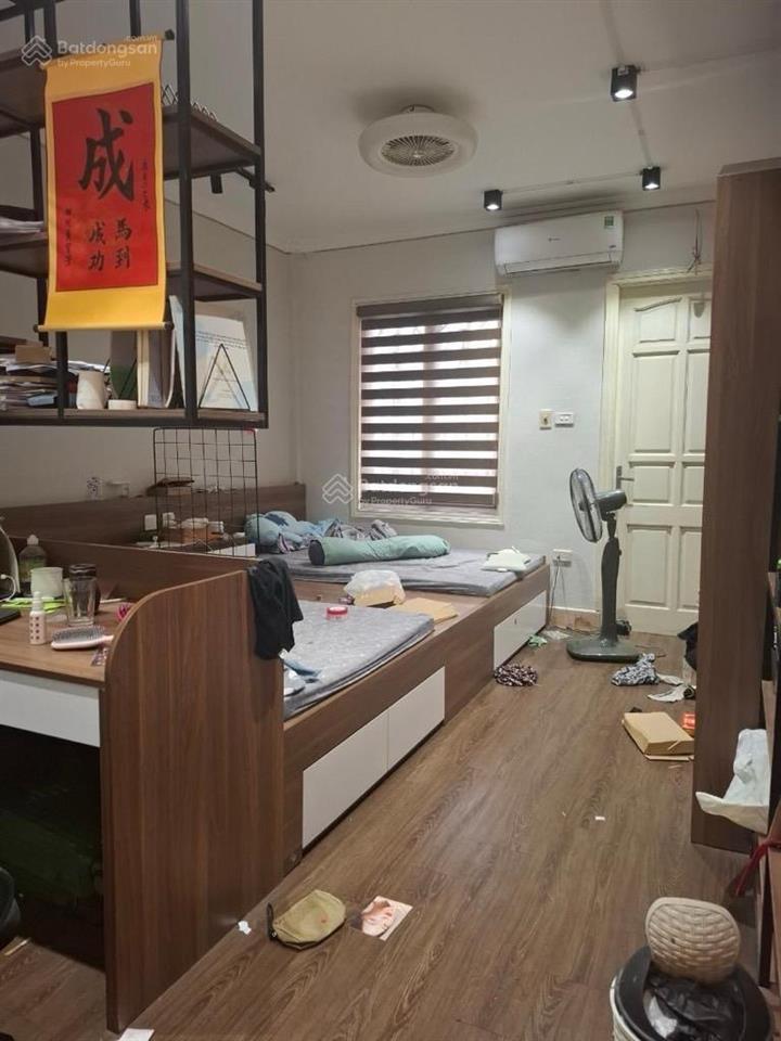 Bán nhà hàng chuối 6 tháng mới có 1 căn nhà đẹp gần phố 55m2, chỉ nhỉnh 14 tỷ, ô tô gần