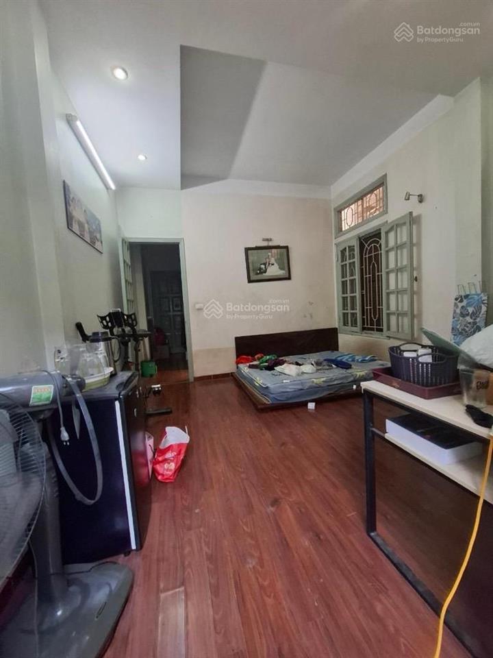 Bán nhà hàng chuối 6 tháng mới có 1 căn nhà đẹp gần phố 55m2, chỉ nhỉnh 14 tỷ, ô tô gần