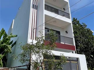 Nhà ngay kha vạn cân, gần trường đh cảnh sát. dt 56m2  sổ sẵn. nhà trống giao ngay. giá 2 tỷ 650