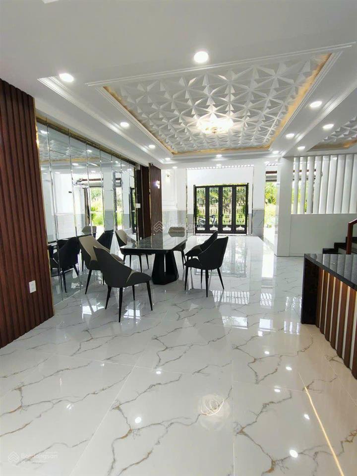 Hailongreal nhà bán 8,9 tỷ, dt 7*14m, 4 tầng, mới 100%, nguyễn văn tạo, gần trường lái thành công