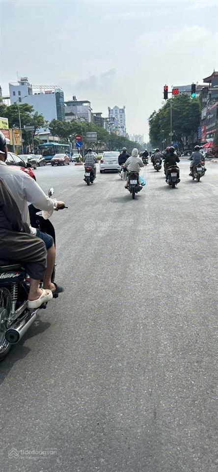 Chính chủ bán nhà trục chính đường lạc hồng, thanh xuân, hà nội trước cổng trường học cấp 2