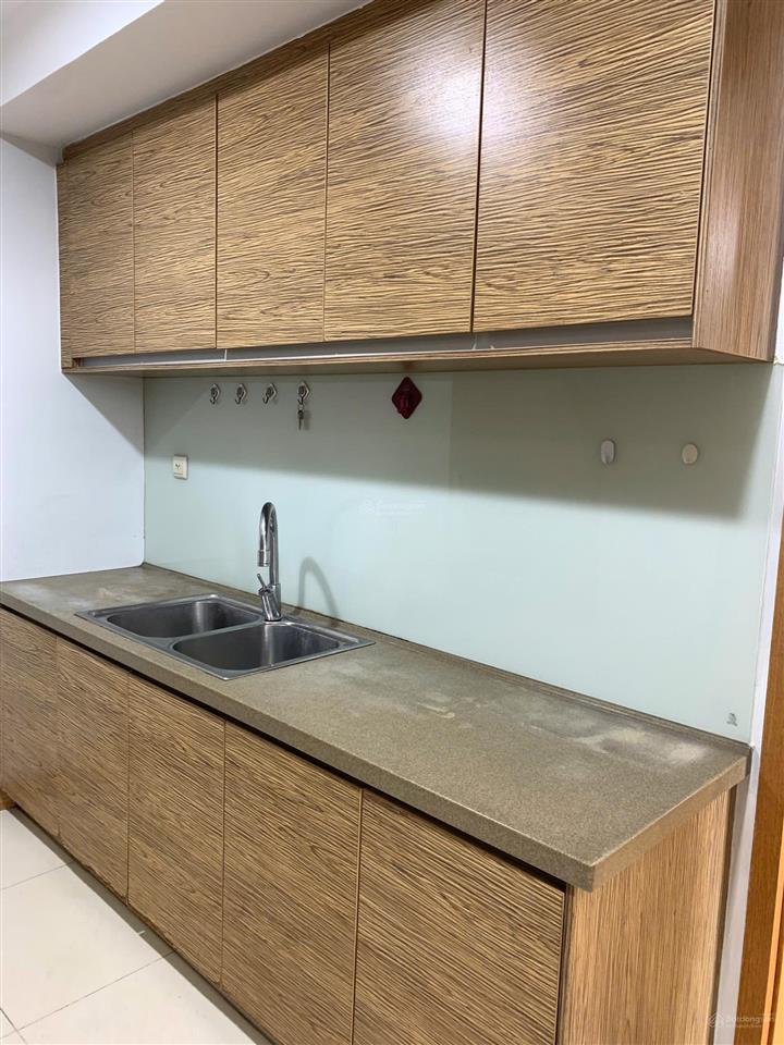 Do không có nhu cầu sử dụng, nhà em cần bán căn hộ 03 phòng ngủ tại tháp a.