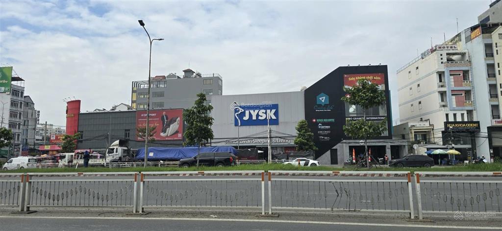 100 tr/m2 bán nhà 10x37m mặt tiền nguyễn văn linh gần nguyễn thị thập, nhà ga tuyến bến thành cg