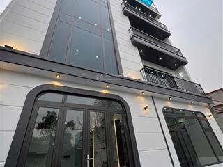 Siêu phẩm cổ linh, thạch bàn. căn góc, thang máy, full nội thất. dt 50m2, 6 tầng, mt 10m, giá 11tỷ