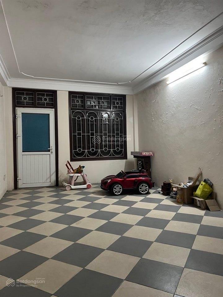 Bán nhà âu cơ  tây hồ  55m2  phân lô  ô tô ngủ trong nhà  kinh doanh