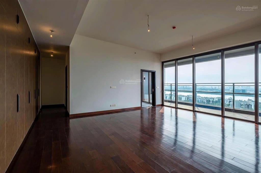 Define bán căn 4 phòng ngủ view trực diện sông