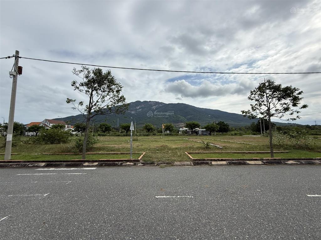 Cần tiền bán gấp lô đất tđc ninh long , phù hợp đầu tư , diện tích 200 m2,   0926 895 ***