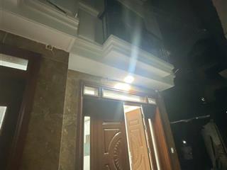 Nhà đẹp p. yên nôi  btl 5 tâng  5.9 tỷ
nhà mới đẹp  gần oto tránh  chợ dân sinh