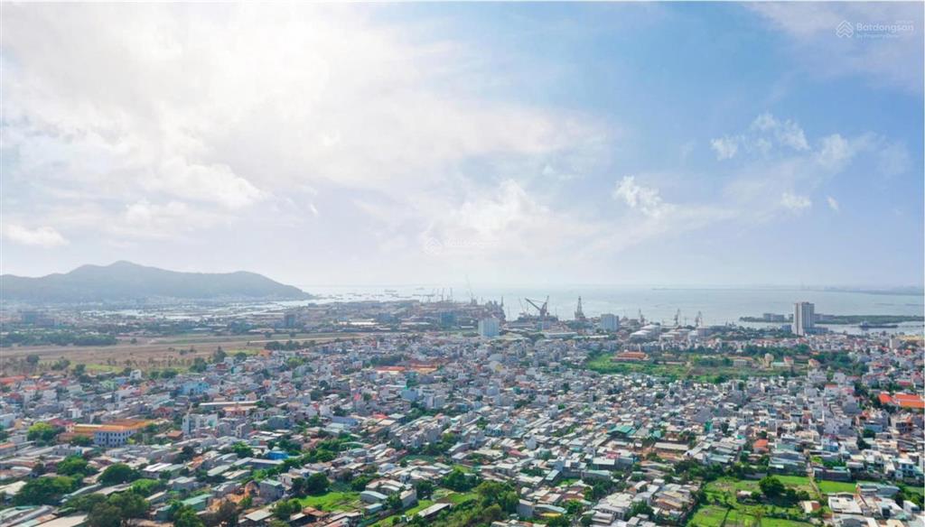 Duy nhất căn 2pn 76m2 đông nam tầng cao full nội thất view biển, sunworld xách va ly vào ở ngay