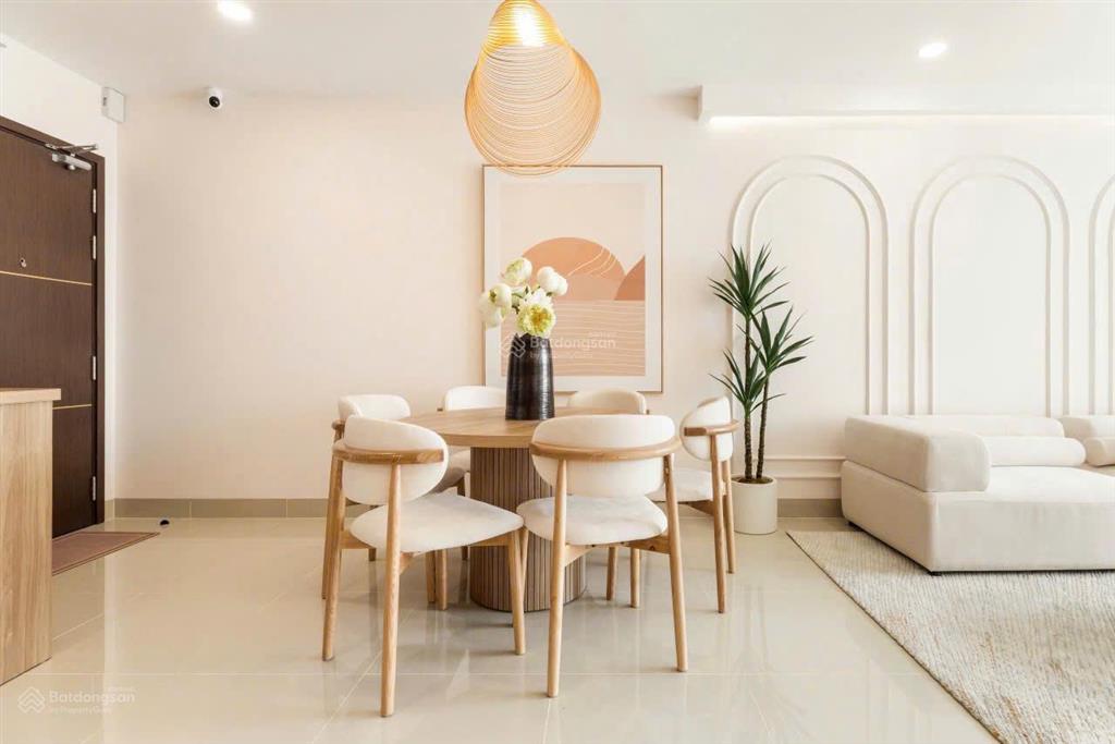 Duy nhất căn 2pn 76m2 đông nam tầng cao full nội thất view biển, sunworld xách va ly vào ở ngay