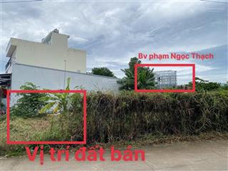 Hàng thơm giá tốt 95m2 đối diện bv phạm ngọc thạch giá 3.8tỷ