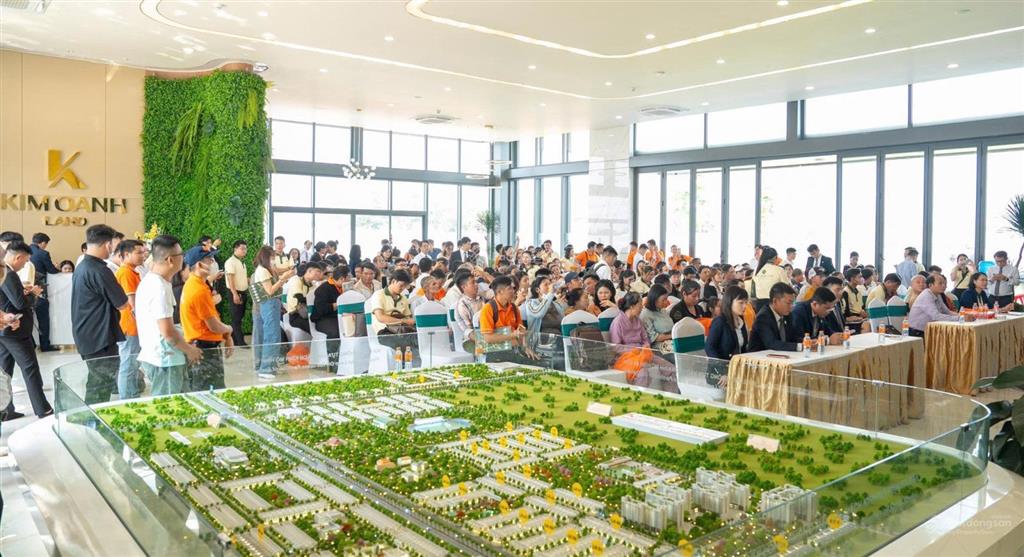 Đất nền trung tâm hành chính dầu giây  mặt tiền ql1a  chỉ từ 16tr/m2