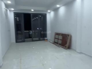 Cho thuê mặt bằng kinh doanh  đường chu văn an