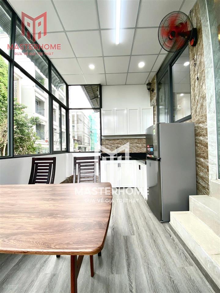 Cho thuê căn 2 phòng ngủ 2 wc cực thoáng mát, rộng rãi, vị trí ngay trung tâm thành phố