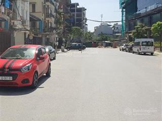 Bán nhà riêng view đẹp tại giang văn minh, 8,5 tỷ, 42 m2, ngõ nông, 30m ra phố