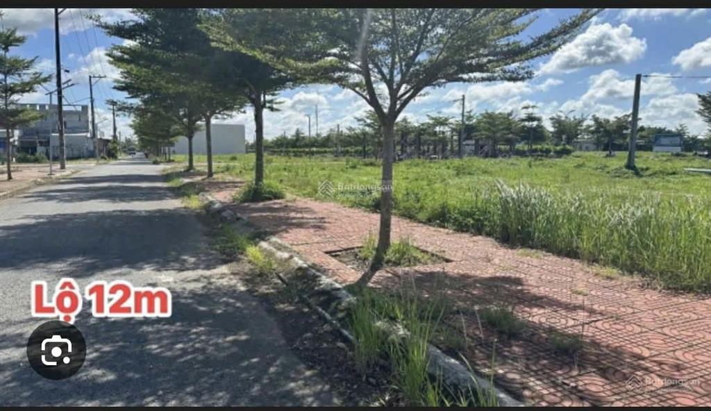 Nền đẹp, giá hấp dẫn, vị trí tốt