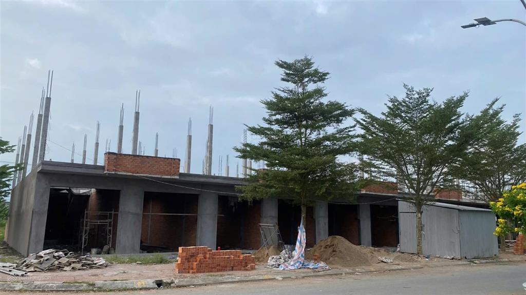 Nền đẹp, giá hấp dẫn, vị trí tốt