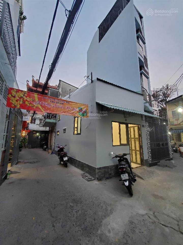 Mặt tiền 4m, lô góc , qua cầu thị nghè là tới  giá 3,6 tỷ