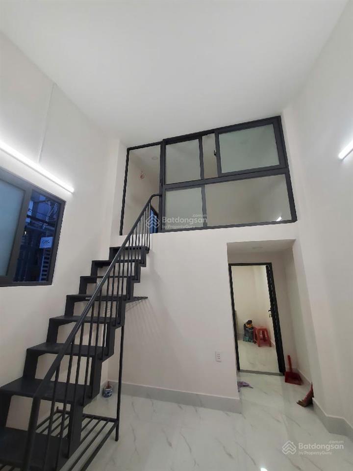 Mặt tiền 4m, lô góc , qua cầu thị nghè là tới  giá 3,6 tỷ