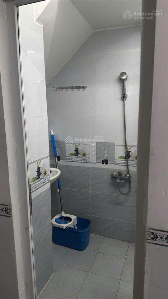 Nhà đẹp 3tầng  hxh 5m  cách 100m ra dương đình hội  p, phước long b q9  giá 7.58tỷ.