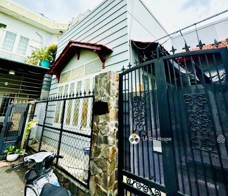 Nhà bình trưng tây q2 ngay nguyễn thị định  diện tích 60m2 ngang 6m  giá chỉ hơn 5 tỷ