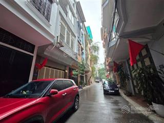 Bán nhà sát nguyễn văn huyên, cầu giấy 46m2, 9 tỷ, mặt tiền 6m, thang máy, view hồ tây