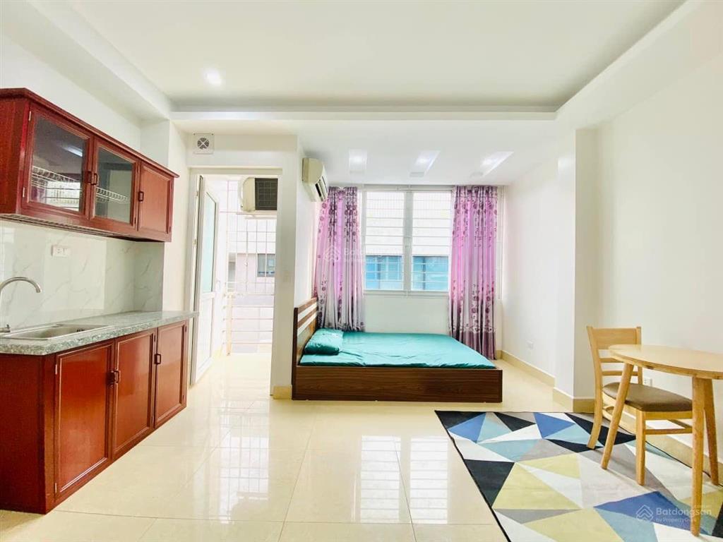 Bán nhà trần thái tông, cầu giấy 46 m2, hơn 9 tỷ, 8 phòng, đẹp long lanh, vẫn thơm mùi gỗ hương