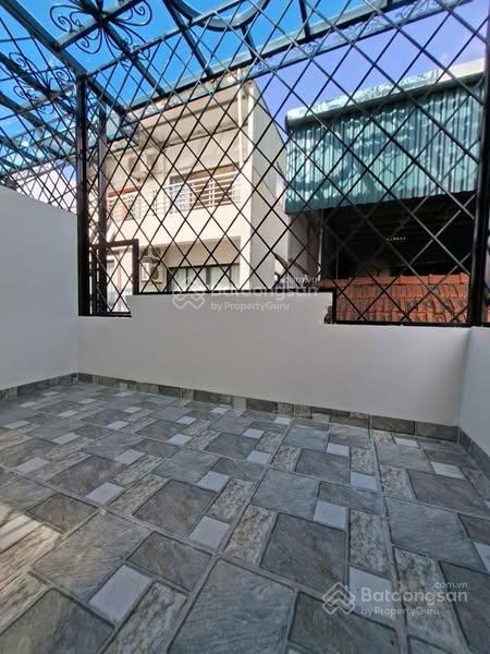 Bán nhà khúc thừa dụ, cầu giấy 46 m2, hơn 9 tỷ, 8 phòng, mặt tiền 6m, mới đẹp long lanh, thang máy