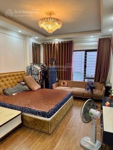 Bán nhà, gần 106 hoàng quốc việt, cầu giấy 55m2, 9 tỷ 5, 5 tầng, mặt tiền 5m, ba bước hồ tây