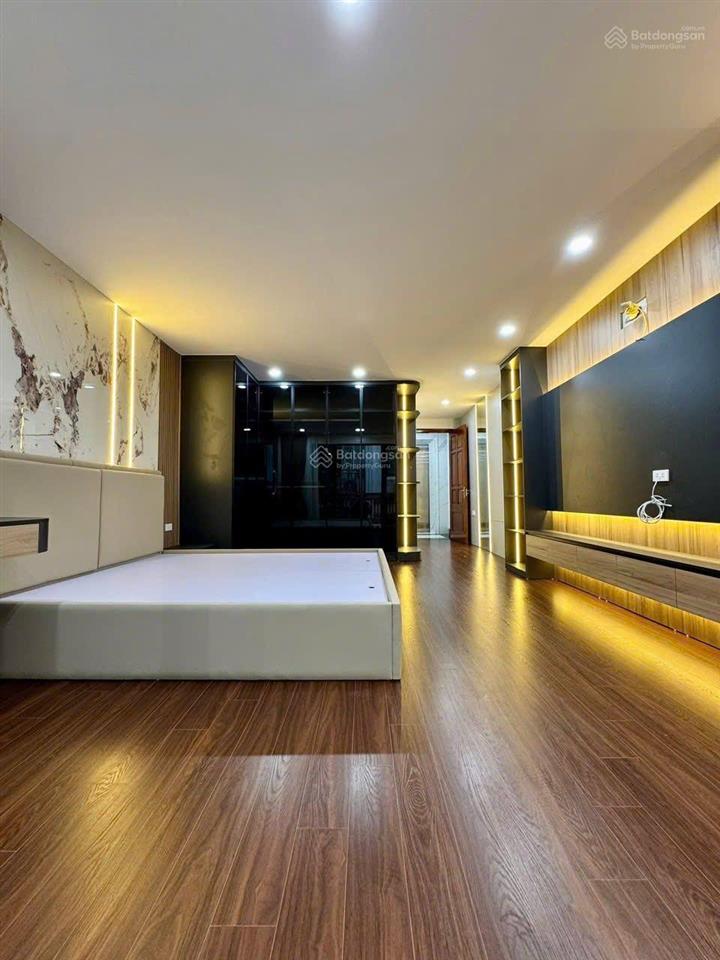 Bán nhà ngõ 68 cầu giấy, 46m2, 10 tỷ, thang máy, mặt tiền 6m, hồ điều hòa, không có căn thứ 2 đâu