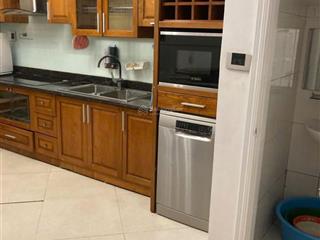 An trạchcát linh. dt 50m2x5t, mt4m. ô tô 4 chỗ đỗ cửa. giá 16 tỷ