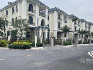 Bán biệt thự starlake, 130 tỷ, 220m2, khu vip nhất hà nội hiện nay