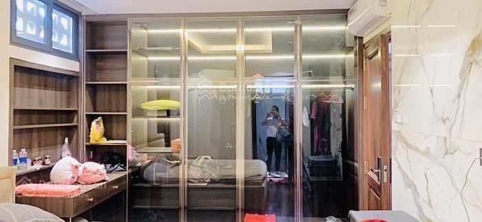 Nhà đẹp, thang máy  tú xương  9x12m (143m2), 5tầng  65tỷ