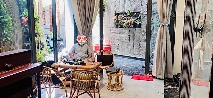 Nhà đẹp, thang máy  tú xương  9x12m (143m2), 5tầng  65tỷ