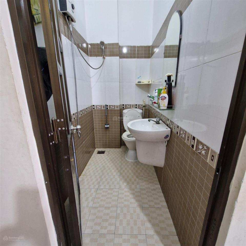 Ktx giá rẻ  phạm văn bạch  tân bình