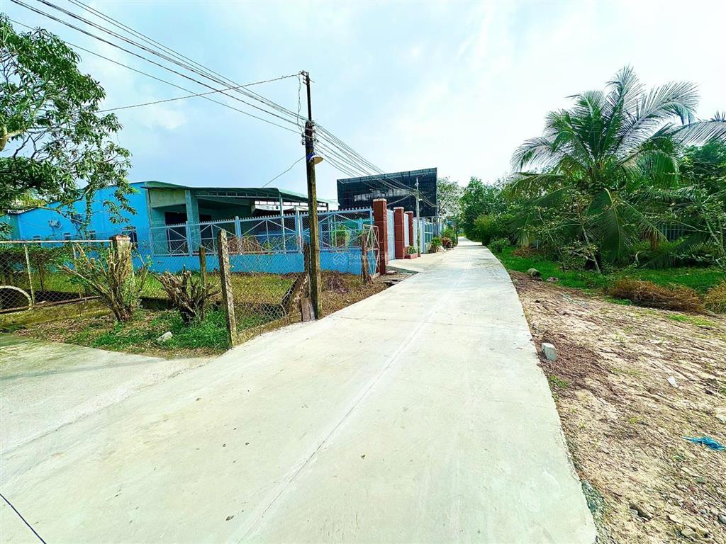 148m2 thổ cư. đường bê tông. gần chợ, gần trường học. 430tr