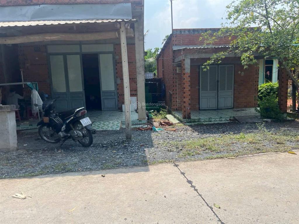 Bán đất tặng kèm căn nhà cấp 4 (dt 101m2) giá 1,25 tỷ. sổ hồng riêng xã phước thạnh.  0902 850 ***