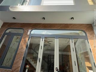 Nhà đẹp bình tân  sổ sẵn sổ riêng  diện tích to đùng  giá chỉ 5tỷ5